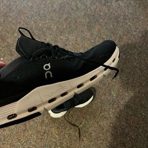 Black oncloud cloudnovas